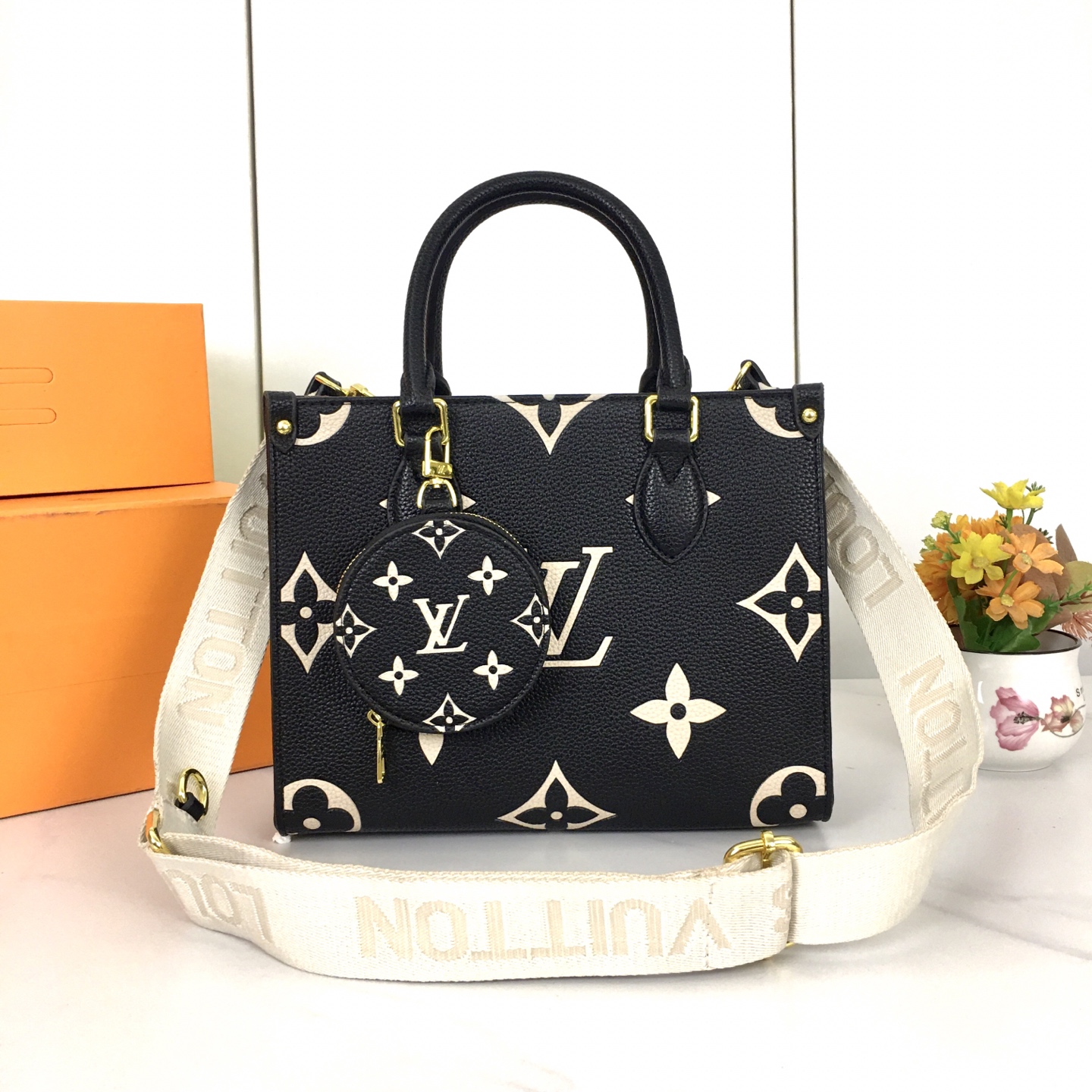 LV bag 747